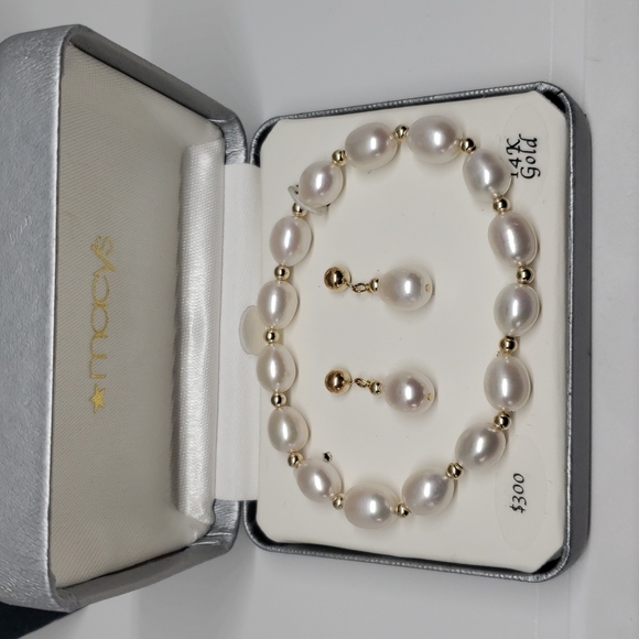 Cultured Freshwater Pearl Bracelet/Earring Set 14K 8-9MM - Picture 1 of 4
